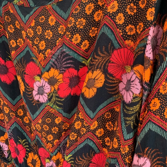 PATRONS OF PEACE Boho Floral Romper - Picture 10 of 13